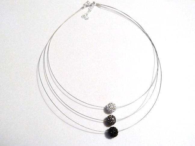 Collier 3 cables / 3 perles strass