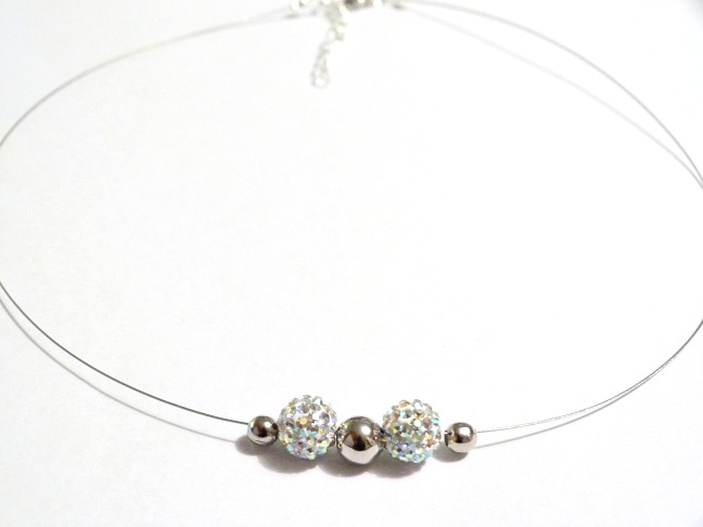 collier 1 cable et perles strass