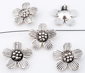 Pendentif fleur 2