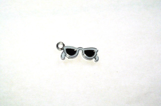 breloque lunettes de soleil