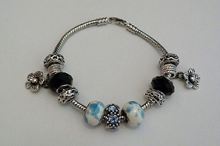 Bracelet fantaisie fleurs & nuages